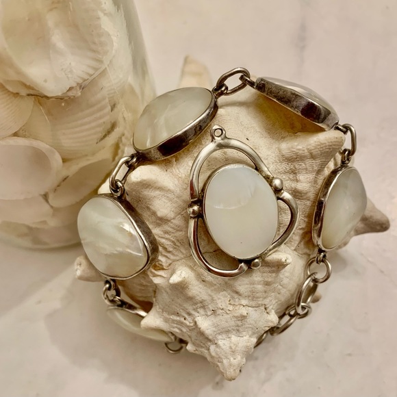 Bundle made. 1 silver Pendant 950 and Abalone w/pewter bracelet good condition - Picture 2 of 11